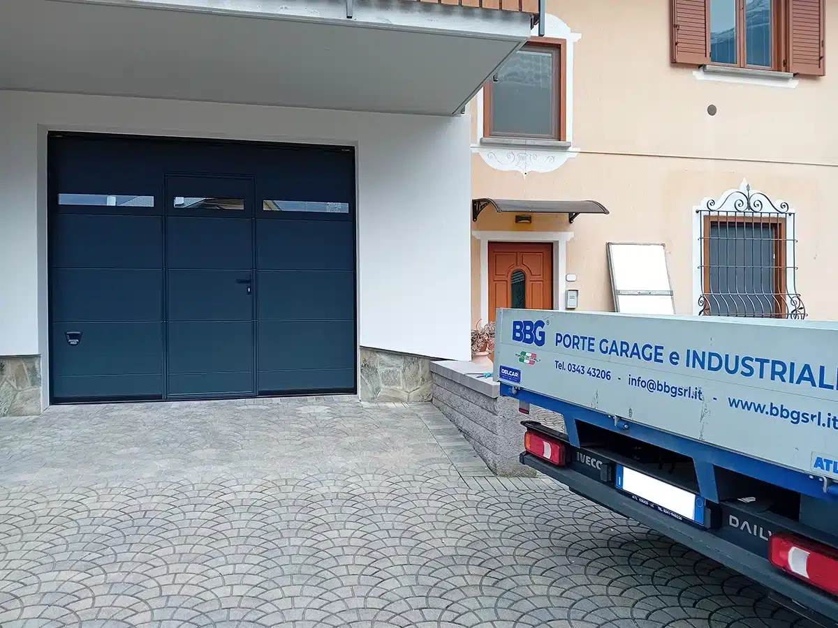 installazione-portoni-sezionali-zona-modena