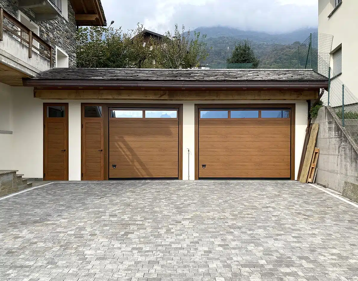 portoni-sezionali-per-garage-bologna