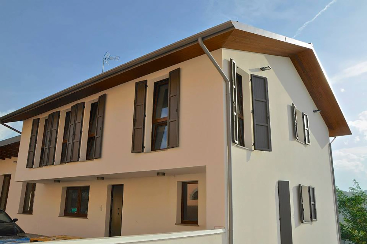 rivendita-scuri-in-alluminio
